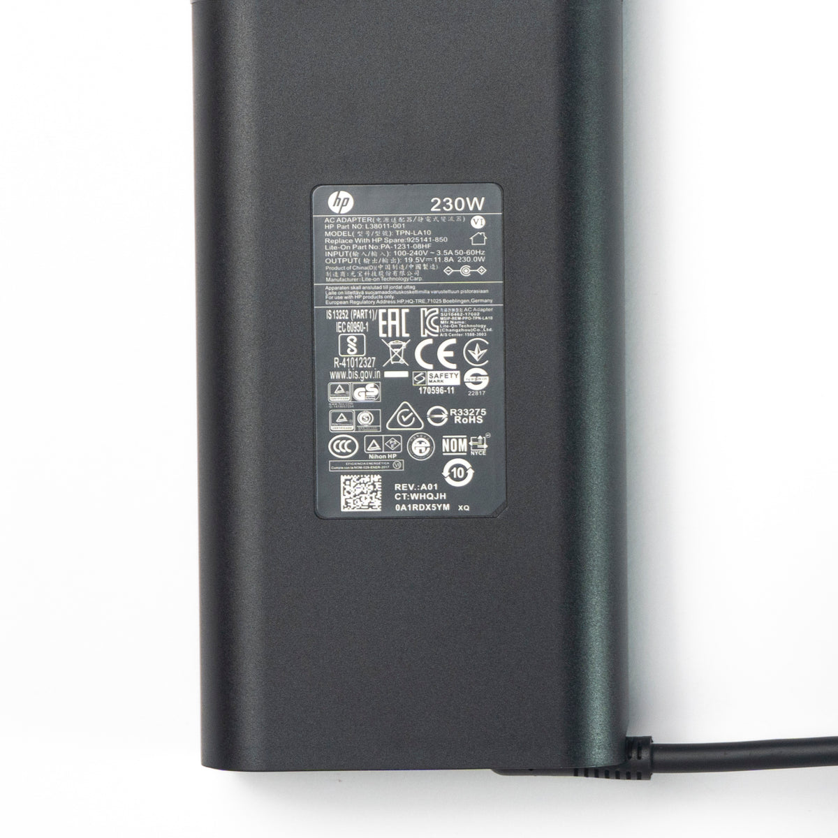 Especificaciones de voltaje 19.5V y amperaje 11.8A en cargador HP L38011-001 nuevo