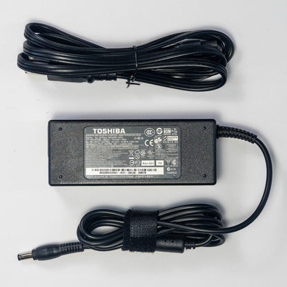 Cargador Toshiba 75W Plug 5.5mm