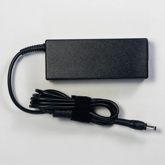 Cargador Toshiba 75W Plug 5.5mm