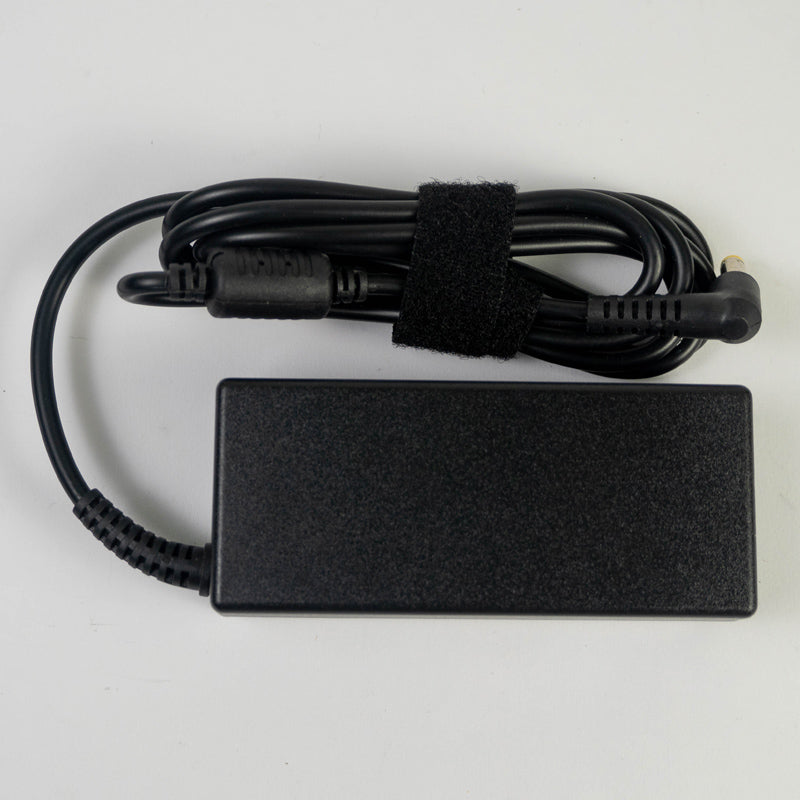 Cargador Acer 65w punta amarilla
