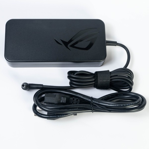 Cargador Asus 230w punta 6 mm 